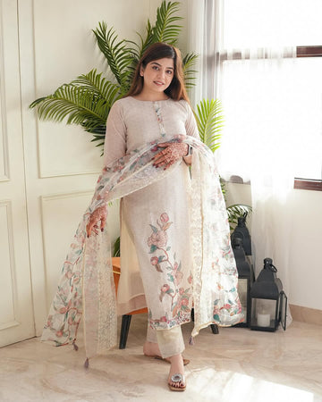 Off-White Lilan Printed Suit Set