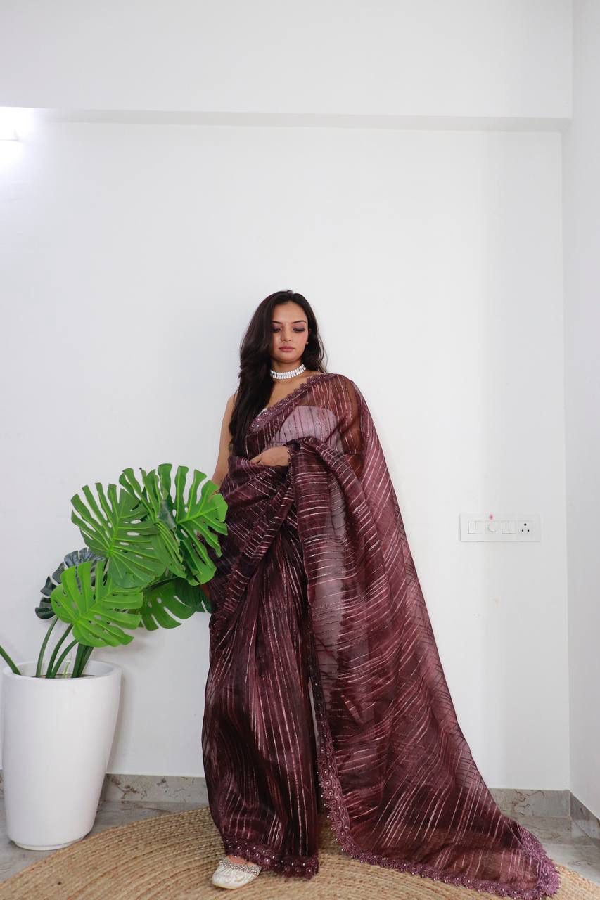 EXCLUSIVE SAREE WITH CHIKANKARI LACE BORDER WITH RAO SILK FABRIC BLOUSE