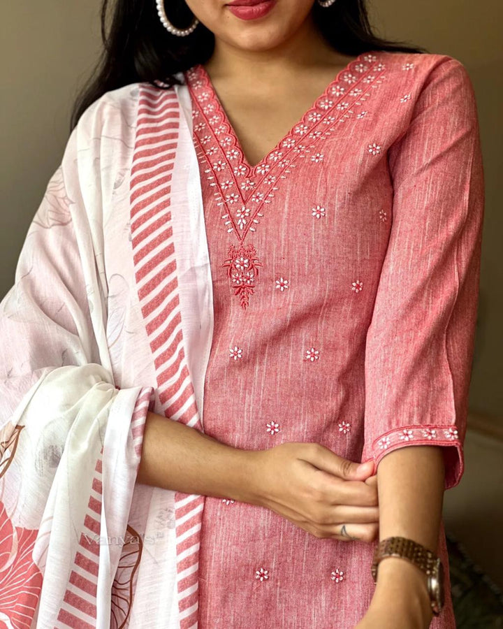 AMAZING PINK KURTA SET WITH AMAZING DIGITAL PRINT