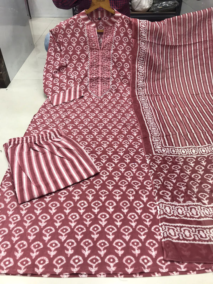 PINK BLOCK PRINTED COTTON KURTA SET WITH DUPATTA