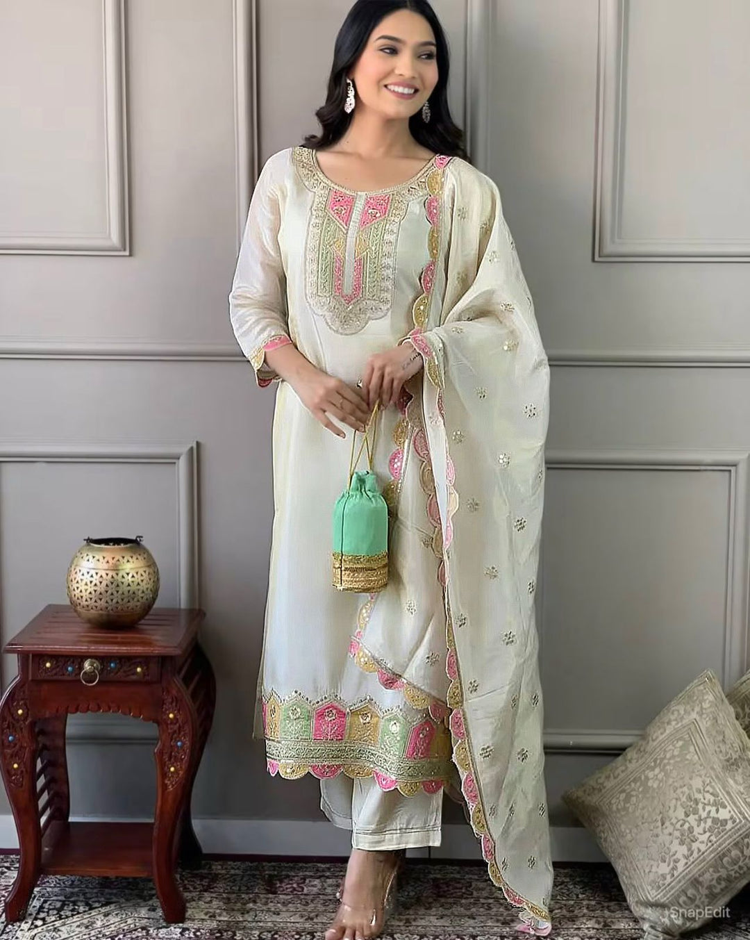 Exquisite White Suit Set with Embroidered Dupatta :3 piece suit(top,bottom&dupatta)
