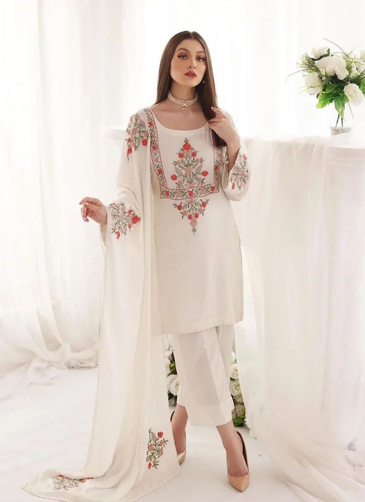 Heavy Faux Georgette Kurta Pant And Dupatta :3 piece suit(top,bottom&dupatta)