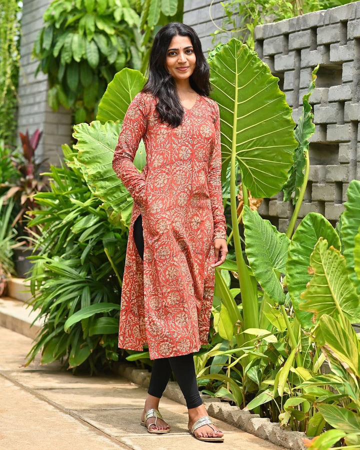 NEW PURE COTTON KURTI :3 piece suit(top,bottom&dupatta)