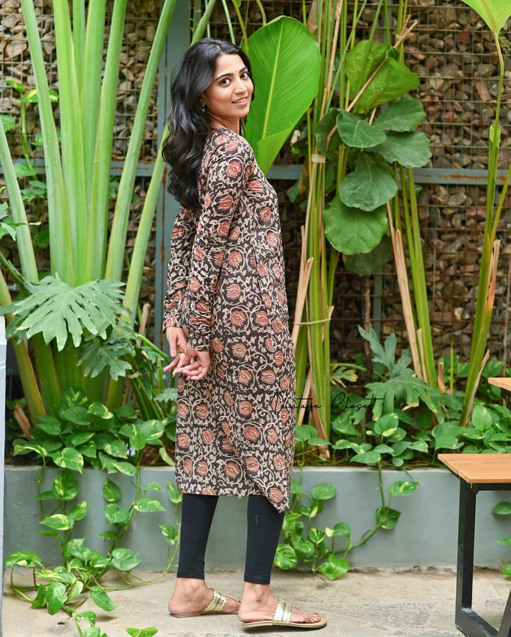 NEW PURE COTTON KURTI :3 piece suit(top,bottom&dupatta)