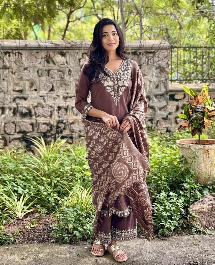 Classy Handloom Embroidery Set with Khadi Silk Banarasi Print Dupatta :3 piece suit(top,bottom&dupatta)