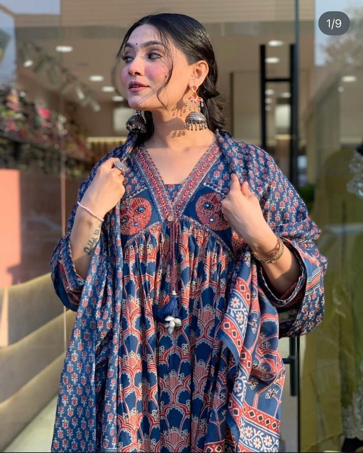 A Statement of Timeless Grace A Statement of Timeless Grace :3 piece suit(top,bottom&dupatta)