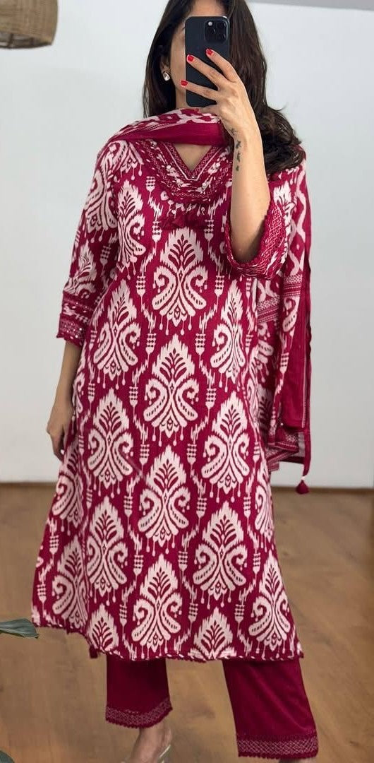 Comfort With Our Beautiful 3-Piece Embroidered Cotton Kurti Set :3 piece suit(top,bottom&dupatta)