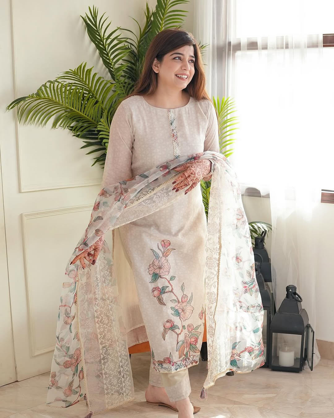 Off-White Lilan Printed Suit Set