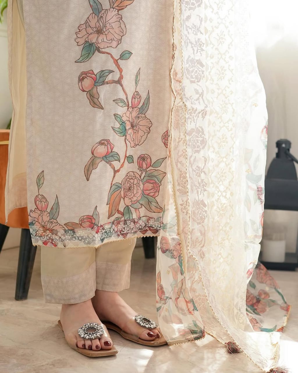 Off-White Lilan Printed Suit Set
