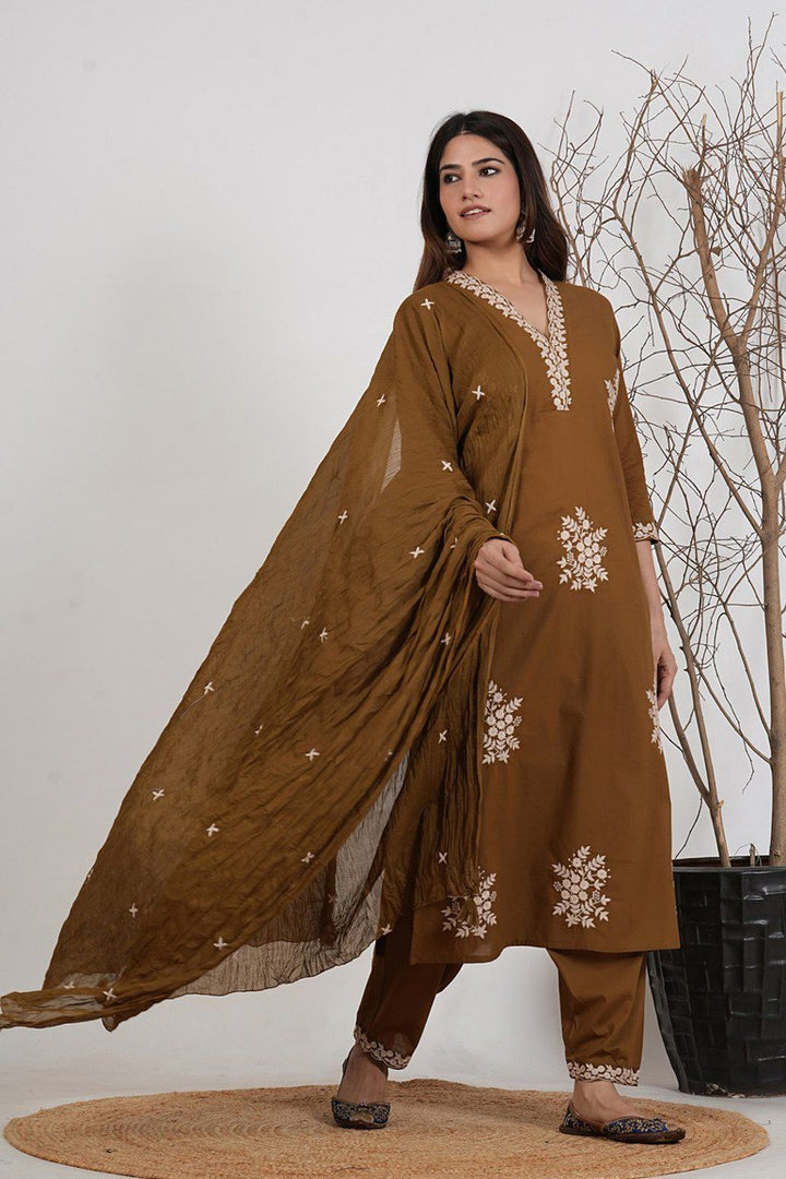 Royal Grace Embroidered Suit Set