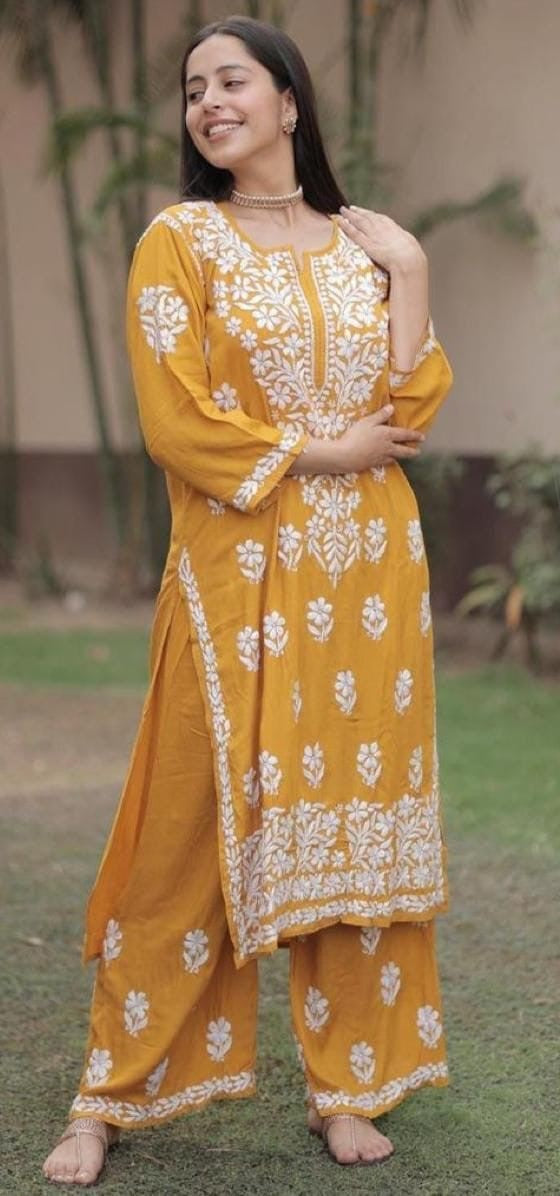 REYON COTTON KURTA SET WITH CHIKANKARI WORK