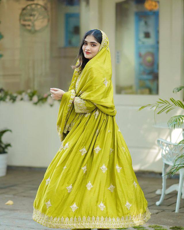 Neon Green Suit With Dupptta :3 piece suit(top,bottom&dupatta)