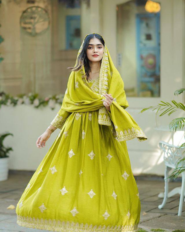 Neon Green Suit With Dupptta :3 piece suit(top,bottom&dupatta)
