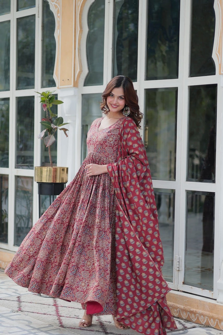 PURE COTTON KURTA BOTTOM WITH DUPATTA :3 piece suit(top,bottom&dupatta)