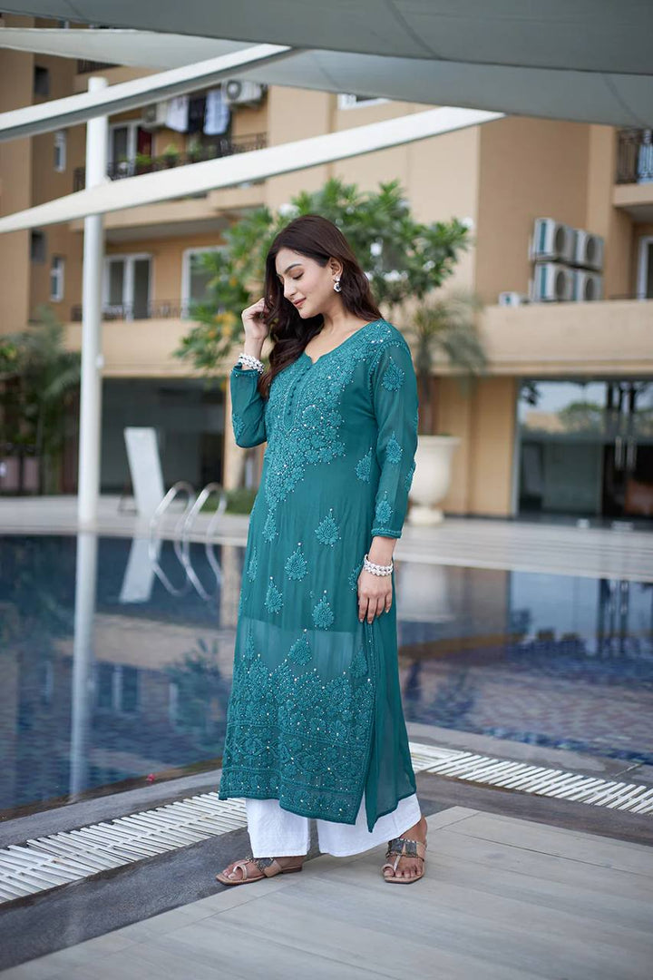 NEW CHIKANKARI KURTA PANT :3 piece suit(top,bottom&dupatta)