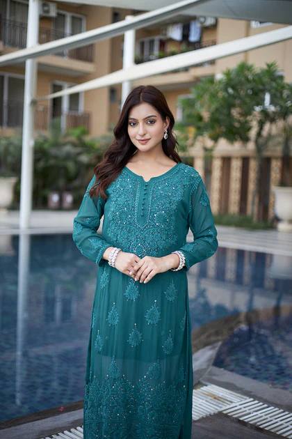 NEW CHIKANKARI KURTA PANT :3 piece suit(top,bottom&dupatta)