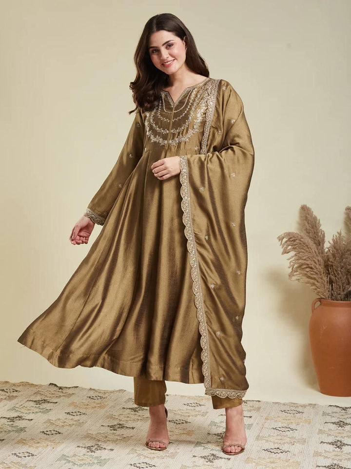 Our New Trendy Anarkali Kurti Pant Set