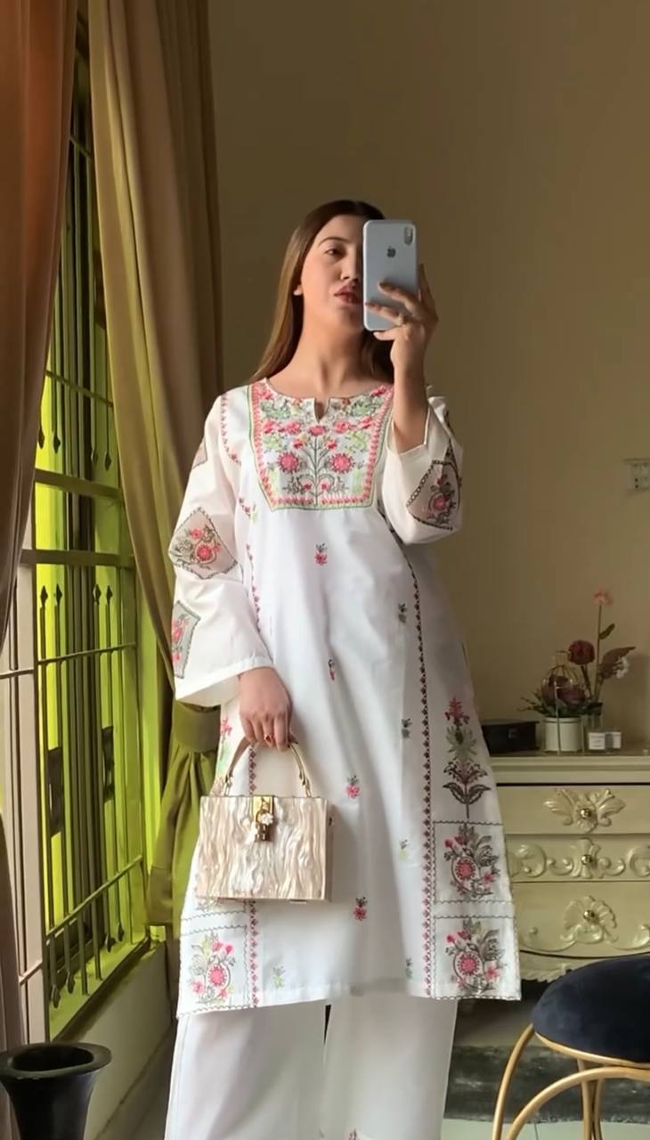 Elegant Stylish White Heavy Rayon Silk Top with Plazzo