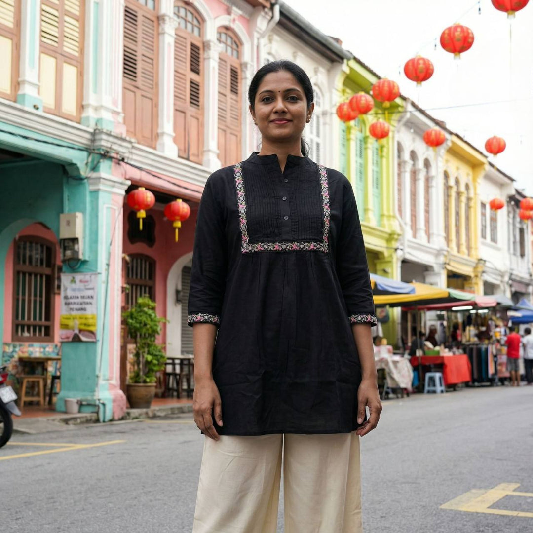 Short Tops in Heavy Embroidery – Multicolor Trend Edition