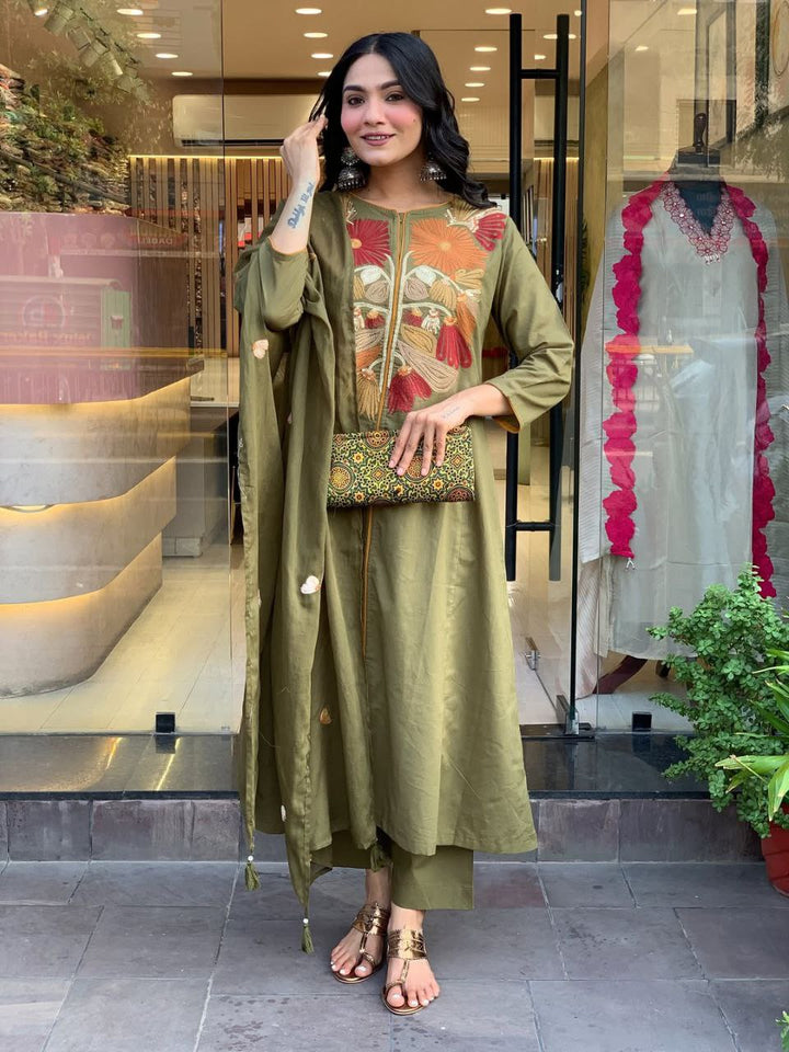 Effortless Elegance: The Pure Mul Cotton 3-Piece Set