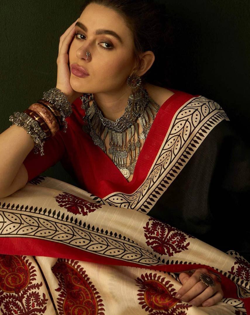 BEAUTIFUL PRINT SAREE