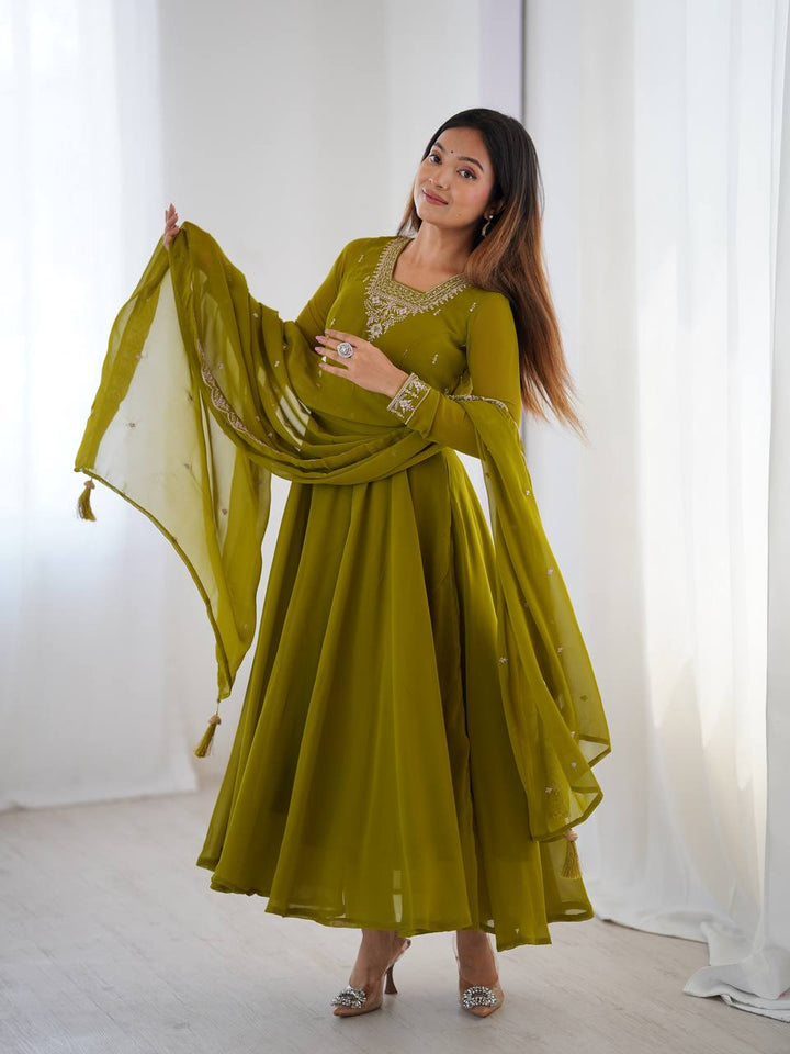 Elegant Designer Anarkali Set