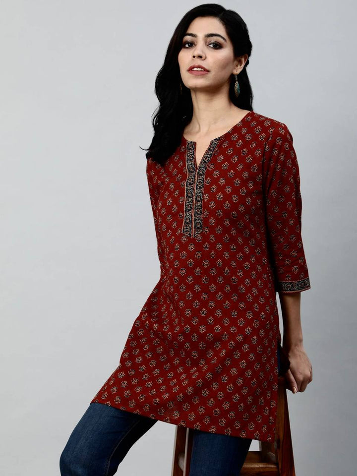 Classy & On-Trendy Cotton Printed Tops for Regular Office Wear