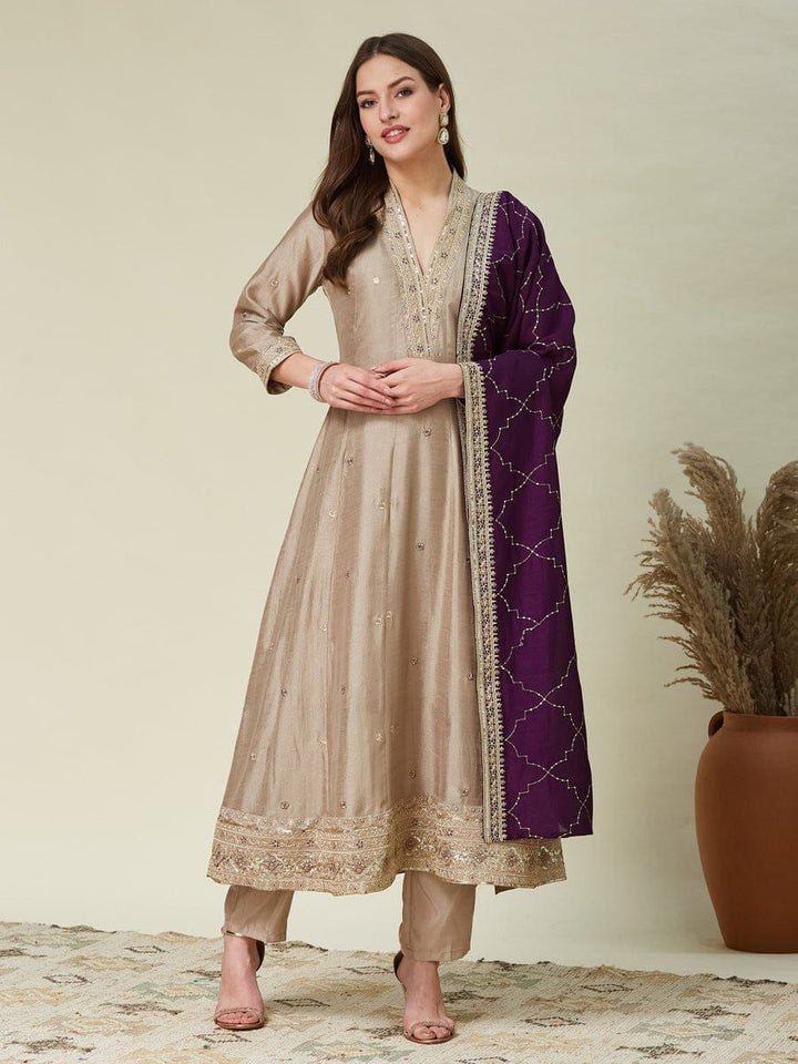 Elegant Vichhitra Silk Kurta Set with Embroidery Work