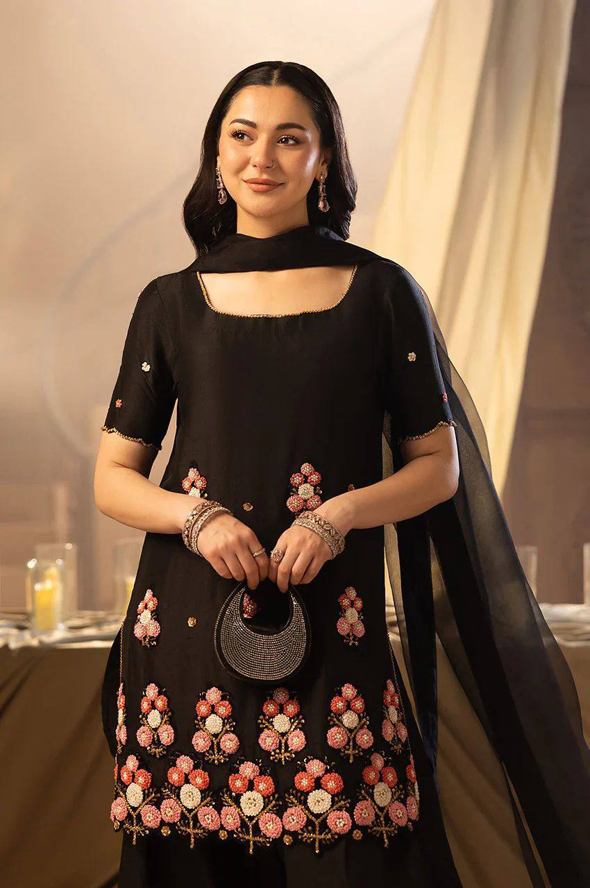 Kaali Kunj Rajvadi Phoolkari Collection