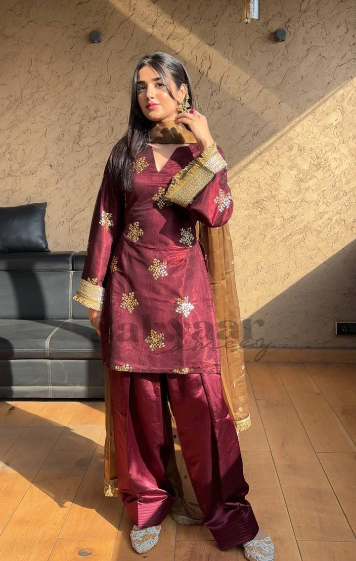 Natural Crep Silk Tunic With Shimmering Tissue Dupatta