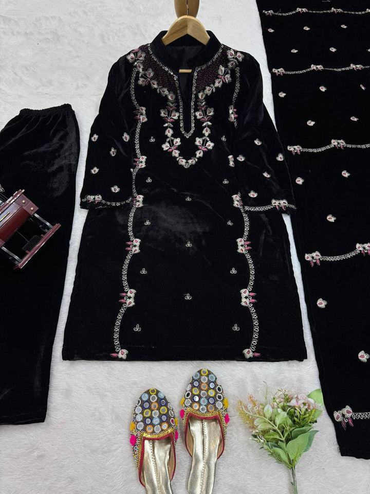 BLACK VISCOSE VELVET THREAD ANF SEQUENCE WORK KURTA SET