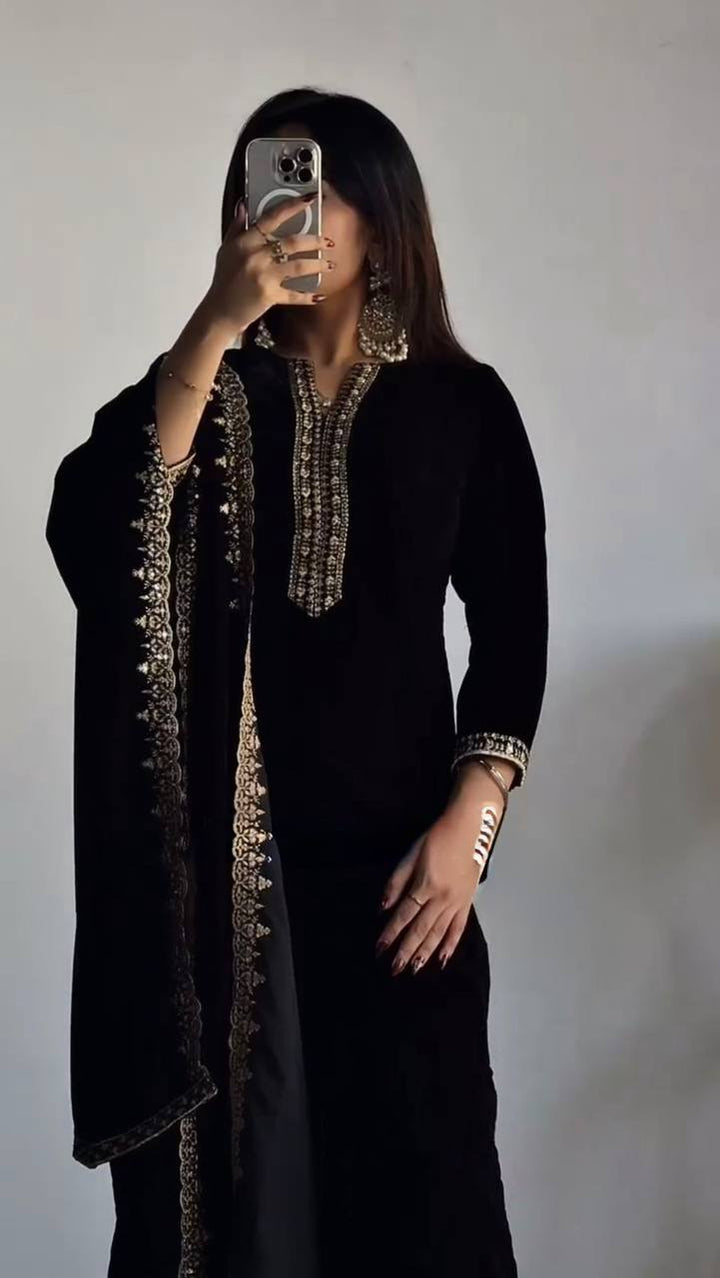 EXCLISIVE BLACK A-LINE VISCOSE VELVET KURTA SET