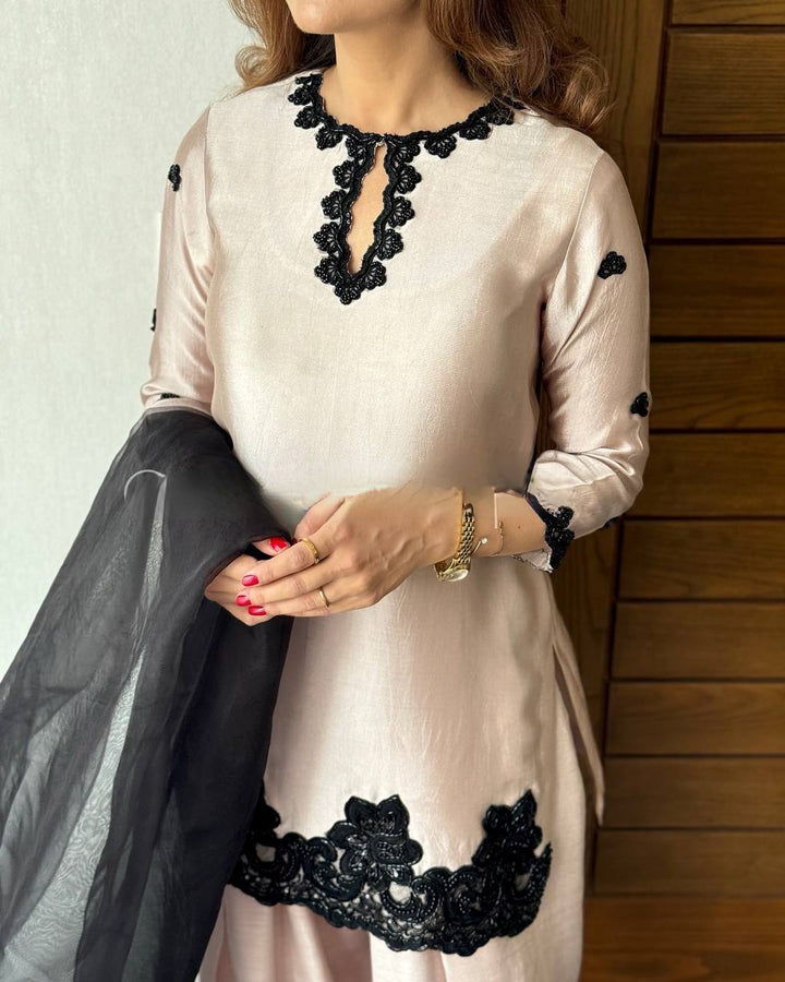 DESIGNER AND MOST TRENDING FARSI SALWAR SUIT
