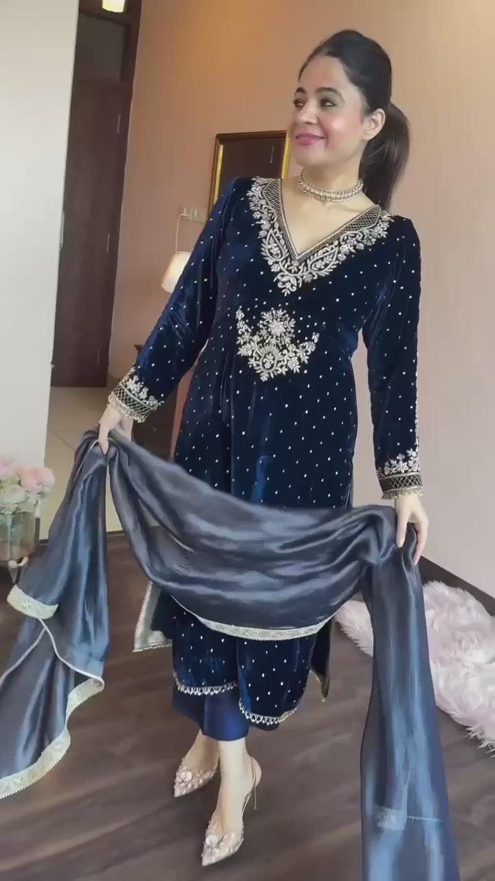 Presenting Viscos velvet kurta pant